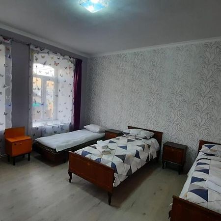 Old Arch Hotell Gjumri Rum bild